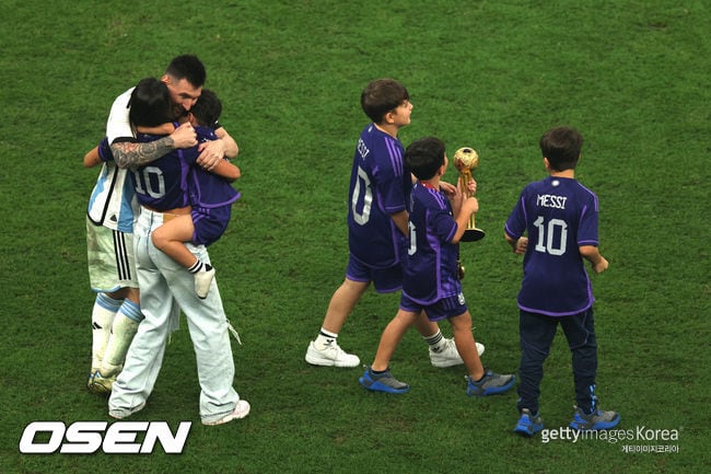 "이제 더 할 말이 없다" 메시 아내 안토넬라도 울컥, 0-2→3-2 기적 생존에 가족도 '감격'