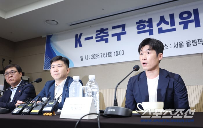 최휘영 장관이 밝힌 박지성X이영표X박주호 혁신위원 뽑은 이유 "부당함에 맞서는 용기X국민적 신뢰X축구계 신망X차기협회장 출마하지 않을 분"