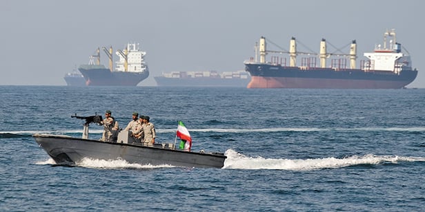 Shell Tanker Speeds Through Hormuz Strait Amid Tensions