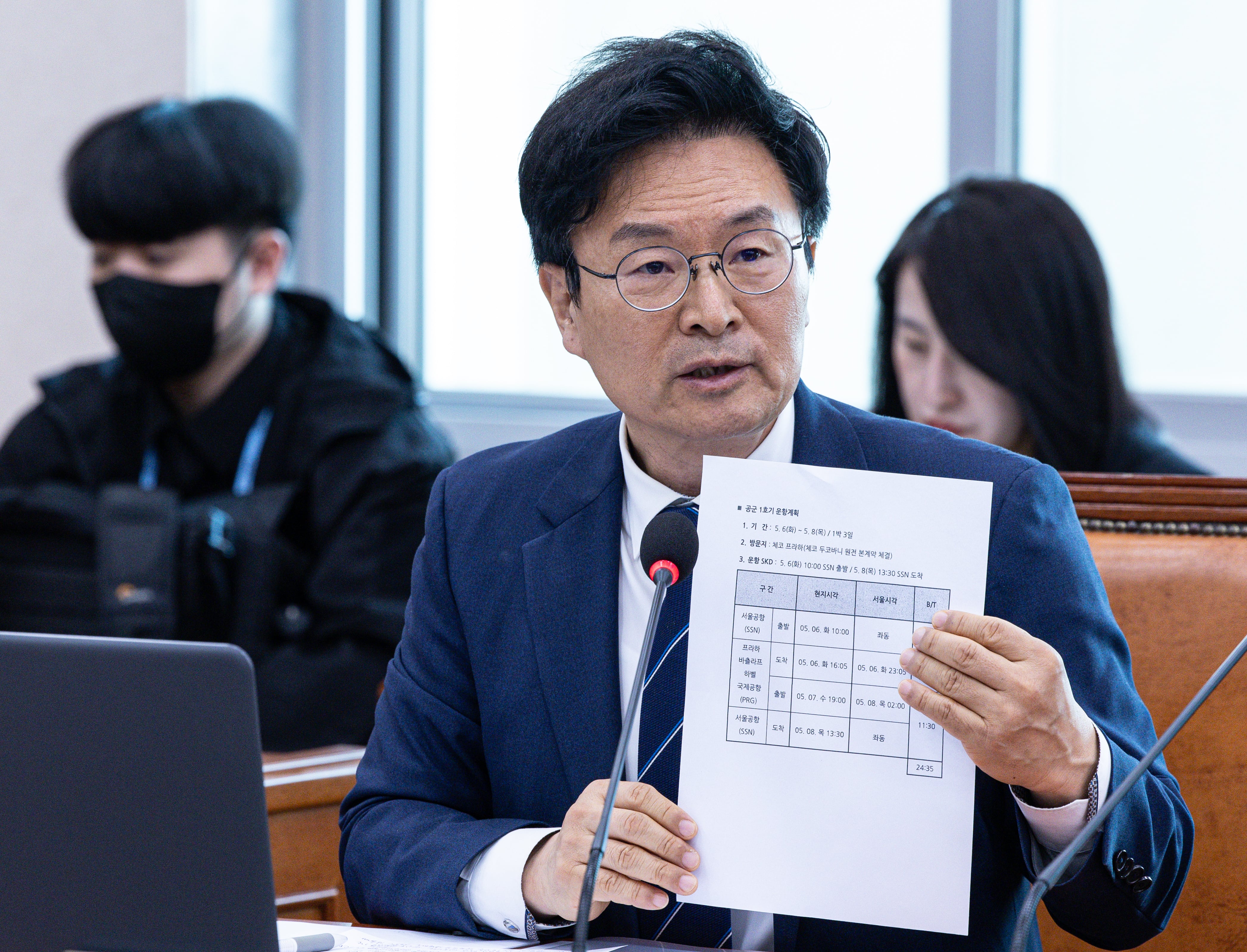 與정진욱, ‘증축론’ 유시민에 “주인 바뀌었는데 자신이 건물주라 믿어”