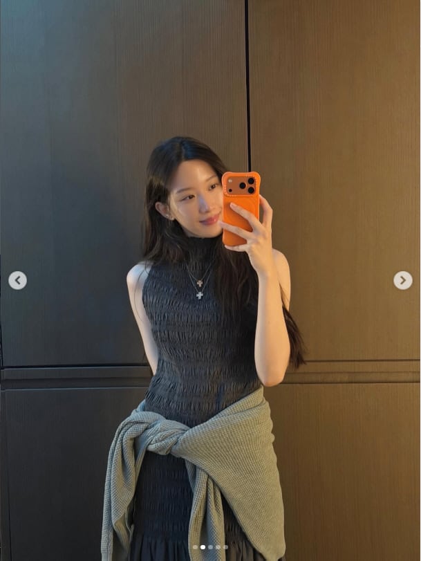 문가영, 뷔페 앞 아기새 모드에도 못 숨긴 여신 비주얼…해외서 전한 근황