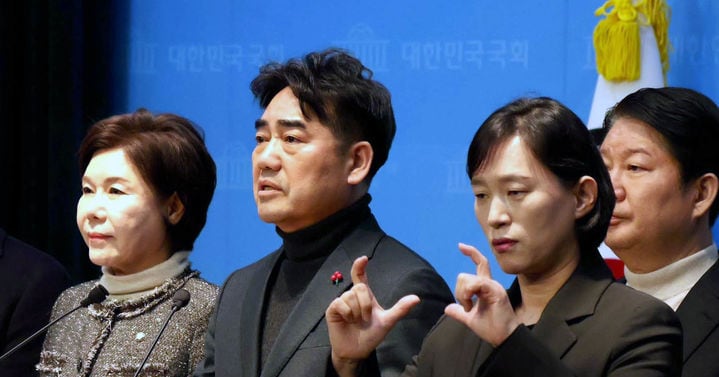 국힘 내부 분열 시작? "윤석열 손절해라" 난리 남