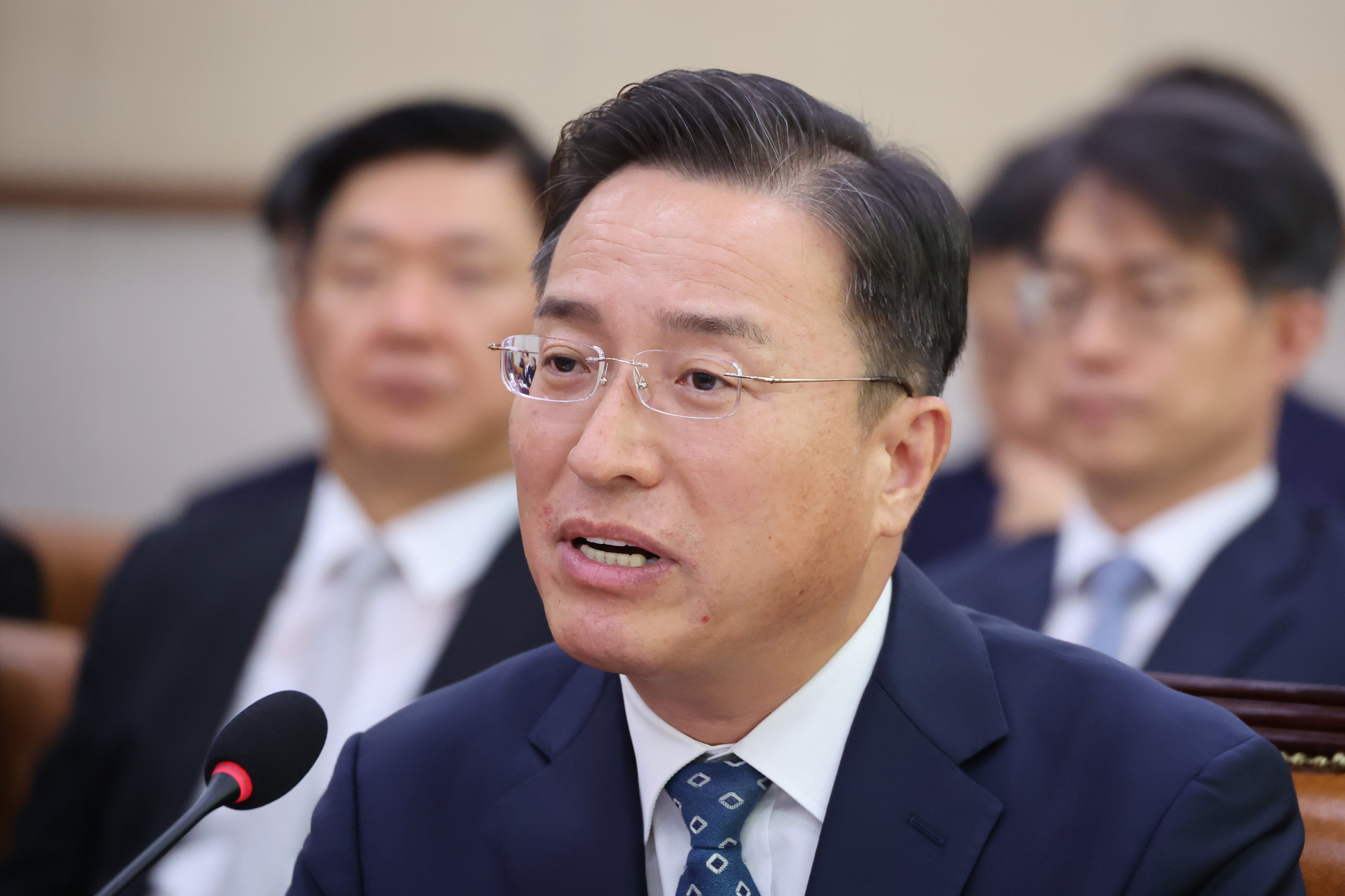 이정현 검찰총장 직무대행이 22일 서울 여의도 국회에서 열린 법제사법위원회의 공소청에 대한 국정감사에서 의원 질의에 답변하고 있다. /뉴스1