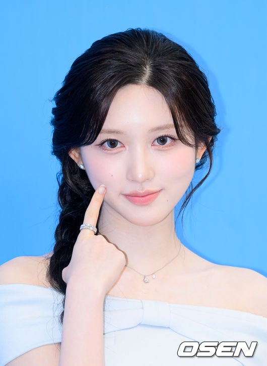 아이브 가을, 이슬아 작가도 인정한 독서 마니아…"안목 좋은 독자"