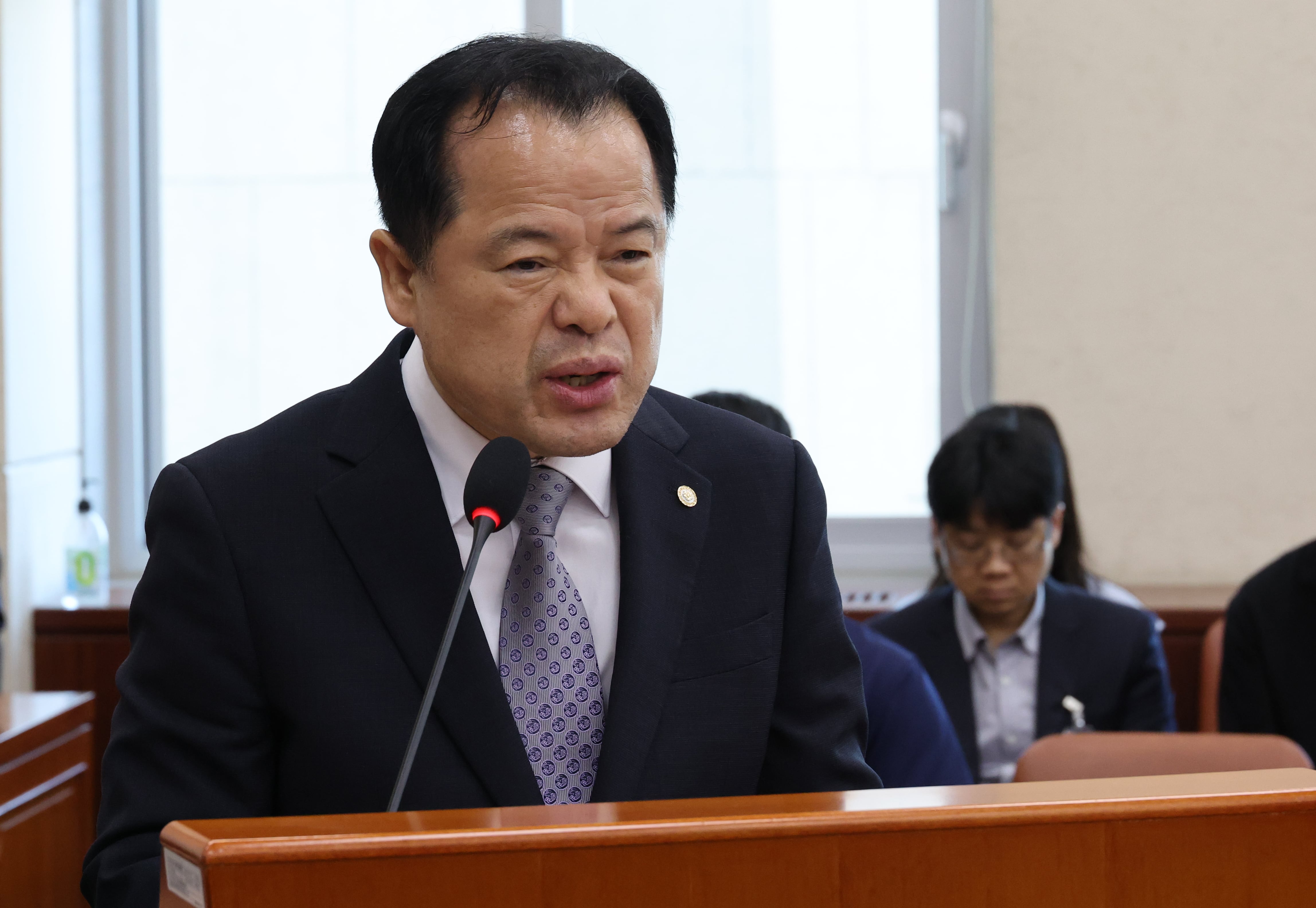 선관위 위철환 “정치권 재선거 주장은 무책임” 발언 철회하고 사과