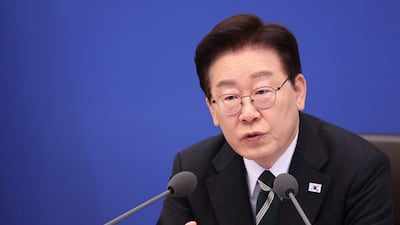 이재명 대통령이 28일 청와대에서 열린 제18회 국무회의 겸 제6차 비상경제점검회의에서 발언을 하고 있다. photo 뉴스1