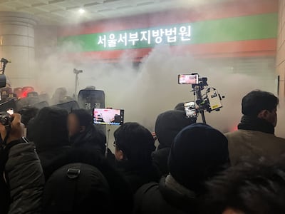 ‘취재진 폭행’ 서부지법 난동 시위대 4명 1심 집행유예