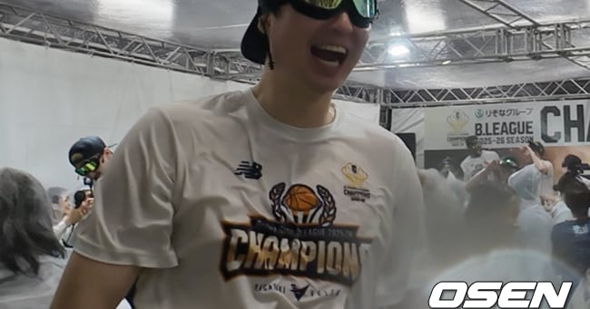 Lee Hyun-jung, Baba Praise Each Other as MVPs Lee Hyun-jung, Baba Praise Each Other as MVPs