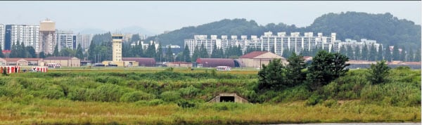 삼성전자 실적 발표날 금호건설-금호타이어 주가 급등, 왜?