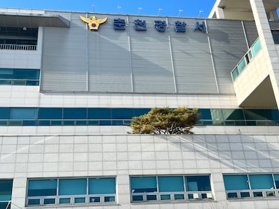 피의자 차에 압수물 가방 두고 내린 경찰… 휴대폰 2대 사라졌다