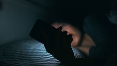 1-Hour Smartphone Cut Enriches Brain, Life