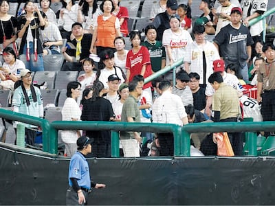 폭염 속 야구보다 쓰러진 관중 퇴원… ‘뇌혈류 감소’로 실신