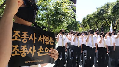 서열이 대체 뭐길래... 거리로 나선 조종사들