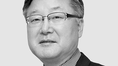 Jung Chung-rae’s ‘Folder Greeting’ Exposes Democratic Party and Lee Jae Myung Politics’ Bare Face