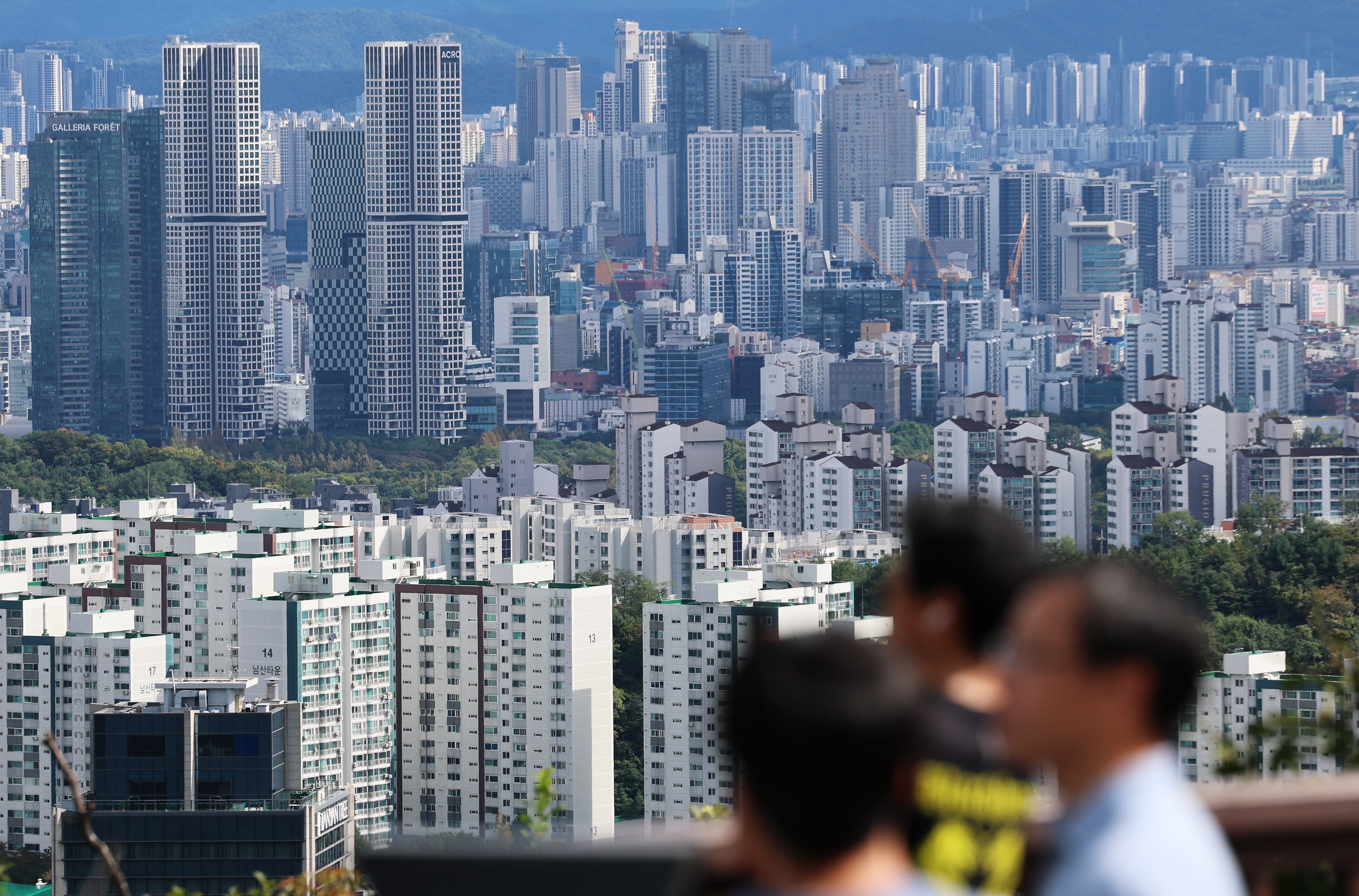 인천탐정사무소 서울탐정사무소 – 與“尹·吳 때문에 집값 올라” vs 野“LTV 벌써 번복 주먹구구”…10·15 부동산 파장 공방