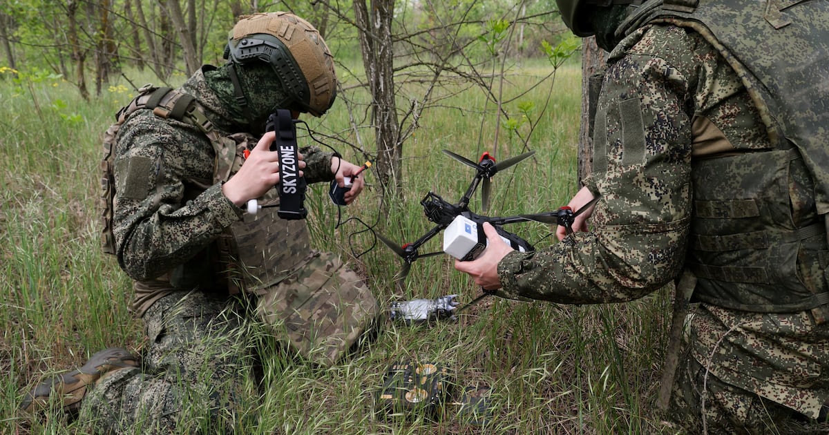 China Secretly Trains 200 Russian Soldiers in Drone Warfare