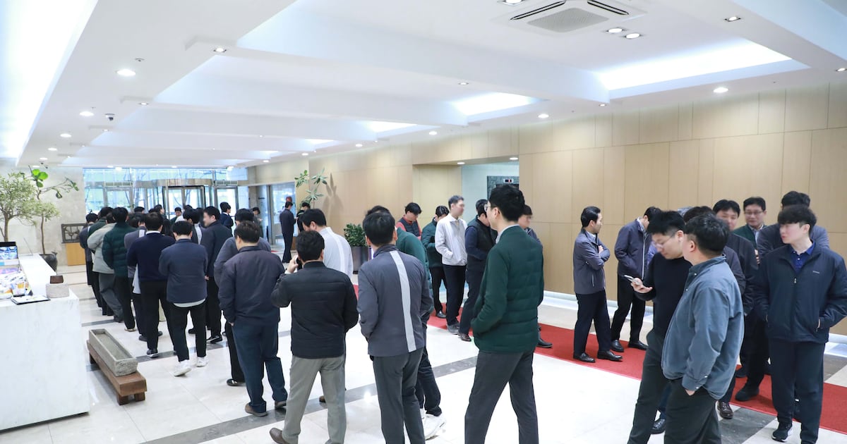 점심값 1만5000원 '런치플레이션'에 북적이는 구내 식당... 급식업계 ... - 뉴스 썸네일 이미지