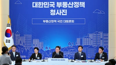 친정부 인사들이 마이크 장악한 ‘답정너 토론회’… 대통령 지지율 ‘뇌관’ 건드렸다