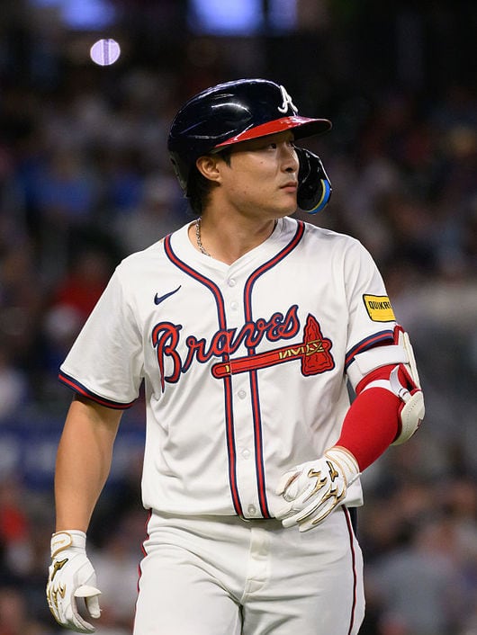Kim Ha-seong breaks hitless streak, Braves lose again
