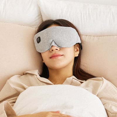 여름철 더 위협 받는 눈 건강, 매일 암막 눈 찜질 후 얻게 된 변화