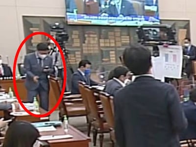 “김승원 국감 중 식약처 청탁... 브로커에 휘둘려 들락날락”