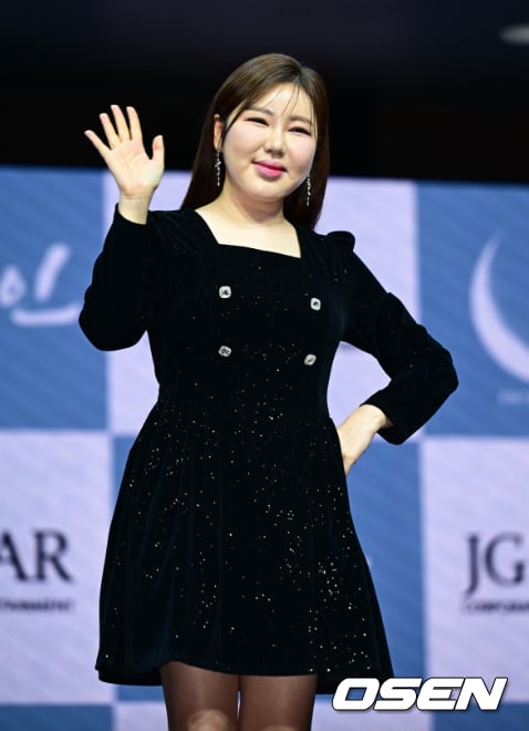 Song Ga-in Denies Marriage, Wealth Rumors on TV Chosun Show Song Ga-in Denies Marriage, Wealth Rumors on TV Chosun Show