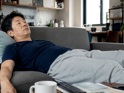 ‘건기식’이 부르는 면역 역설… 나이 들어 먹은 영양제가 독이 되는 이유