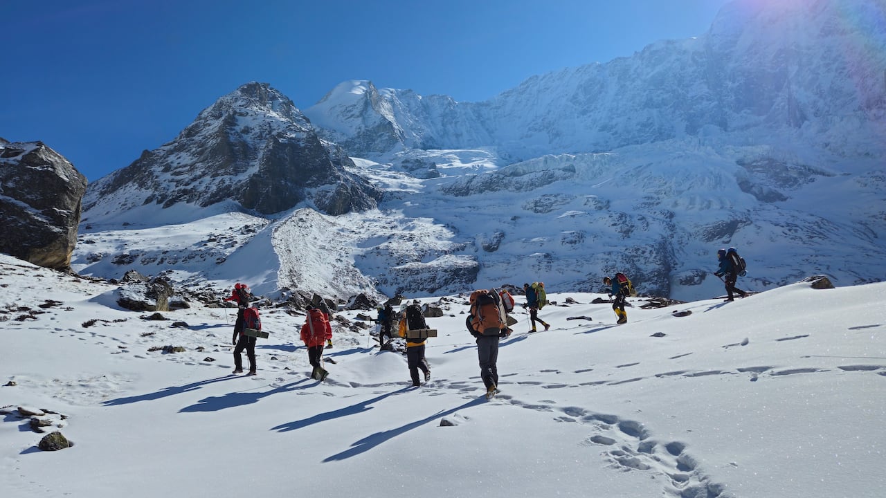 엄홍길 대장과 함께 한 네팔의 쥬갈 히말(Jugal Himal·6591m) 세계 초등(First Ascent) 원정은 닦아놓은 길을 따라가는 등반이 아니었다. 최초로 정상을 밟는 처녀등정(Maiden Ascent)이었다./사진=정병선 기자