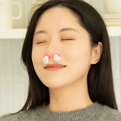 콧물과 재채기 줄줄, 봄보다 독한 ‘가을 비염’ 코에 툭 넣어 치료