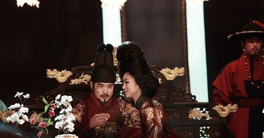 ‘간신’ 연산군 VS ‘왕의남자’ 연산군