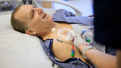 돼지 콩팥으로 271일 산 남자…사람 신장 이식도 성공