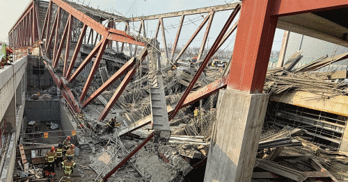 Gwangju Library Construction Collapse Kills Two, Traps Two