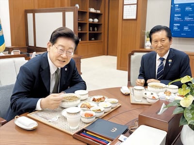 김지용 논의 했나… 李, 정청래와 만찬