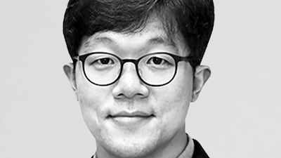 AI Top Two Exit, Who Will Raise the Cow?
