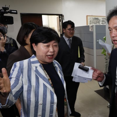 “아, 동영상 그만 찍어요” 정책 검증 대신 쇼츠 경연장 된 국감