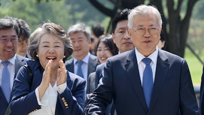 경찰, 김정숙 여사 옷값 자료 확보... “압수물 충분히 확보”