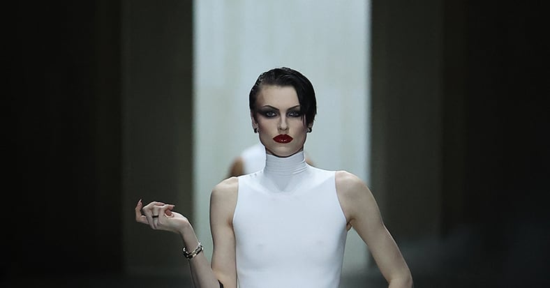 '뎀나의 구찌'를 선포한 '구찌 프리마베라'쇼...감각을 앞세운 '게... - 뉴스 썸네일 이미지