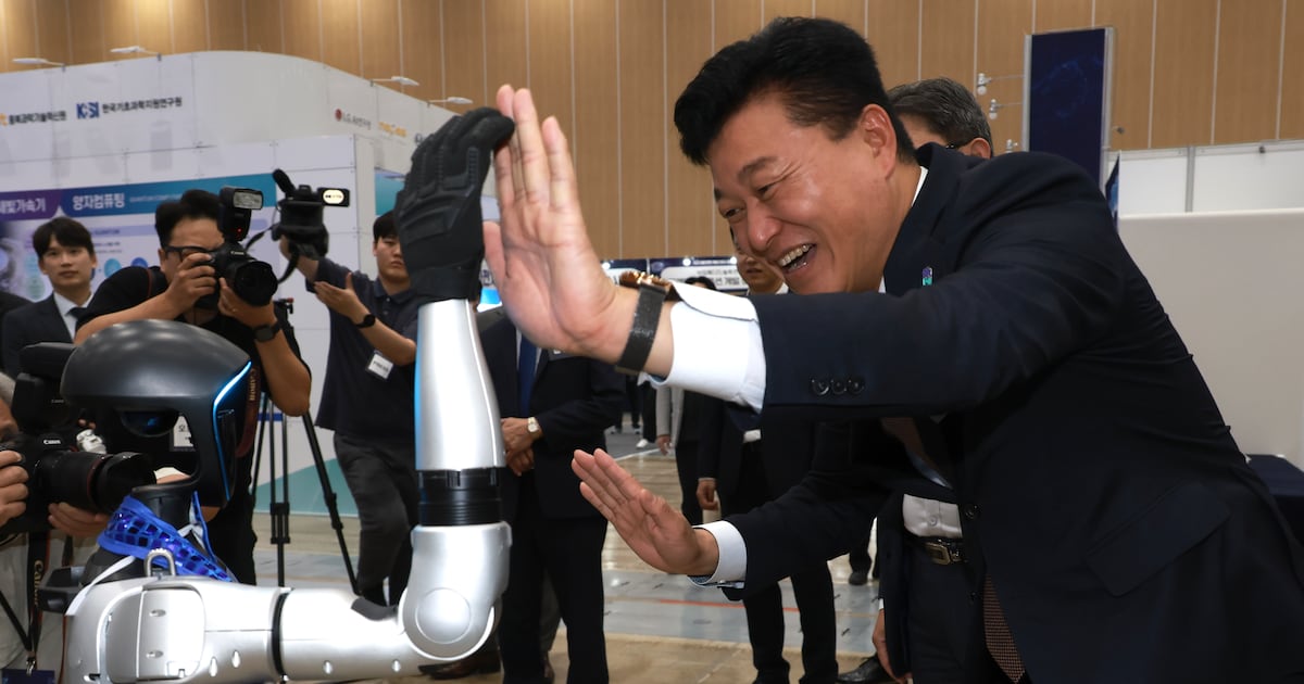 충북 청주서 ‘AI 대전환 페스타 2026’ 개막…62개 기업·기관 참여