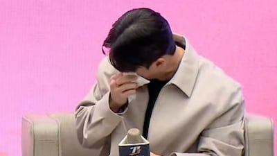 '슈퍼스타 다 됐네' 왕옌청, 대만서 대규모 기자회견…그런데 또 눈물 펑펑 터뜨렸다, 무슨 사연이길래?