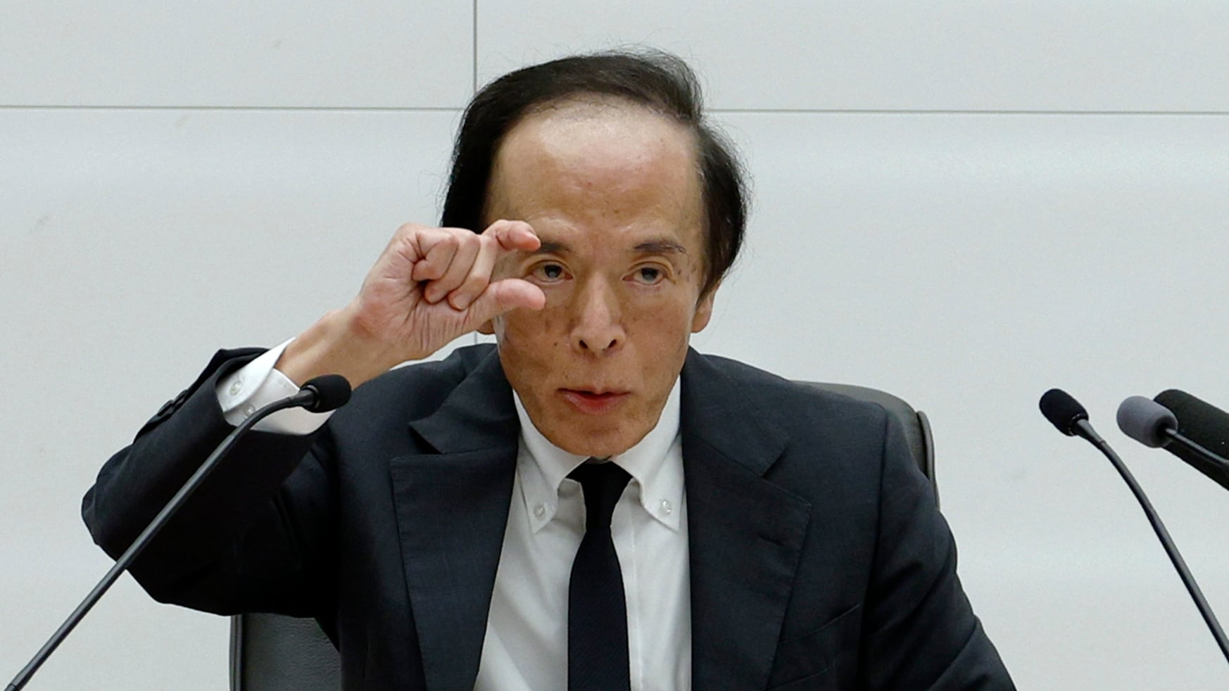 日, 2% 정기예금에 눈 번쩍... 월 이자 6000원 주는데 3400억원 몰려