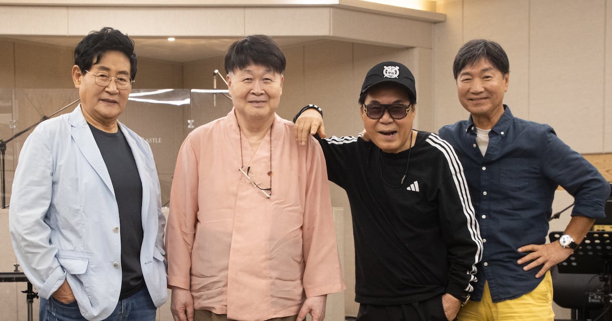 통기타·청바지 유행 이끈... "우리가 BTS 원조" - 뉴스 썸네일 이미지