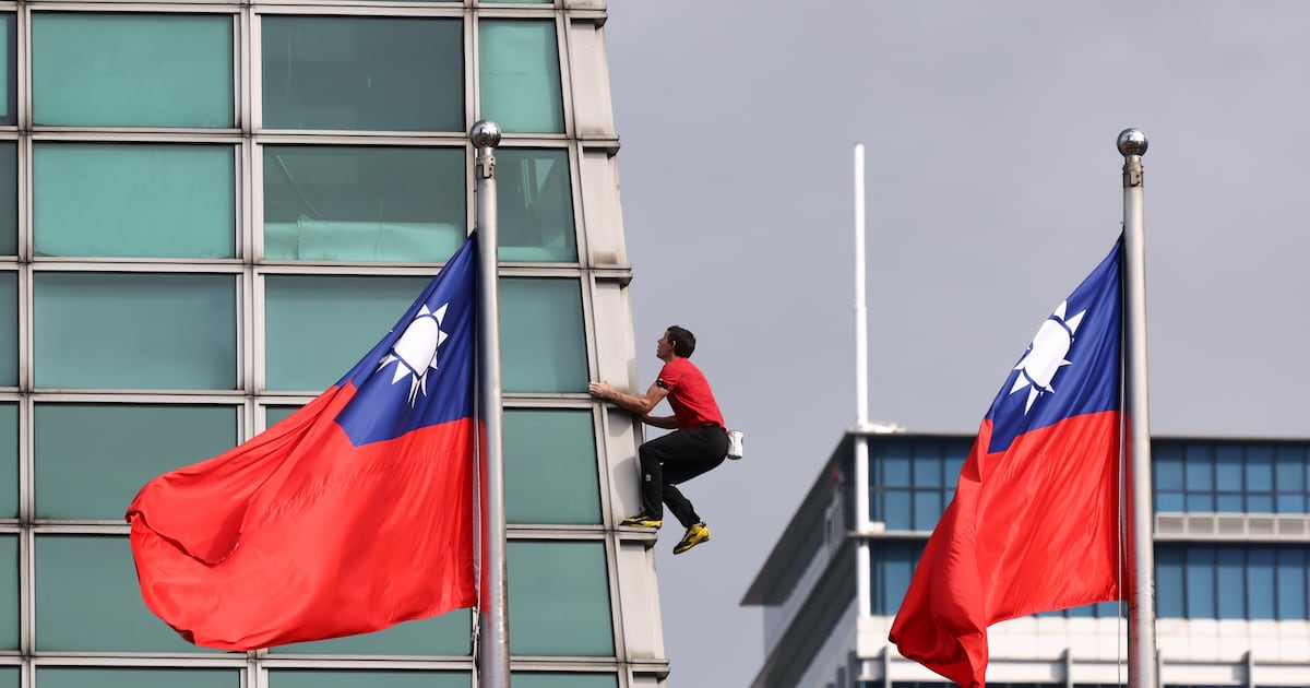 알렉스 호놀드 타이베이 101 등반 관련 이미지