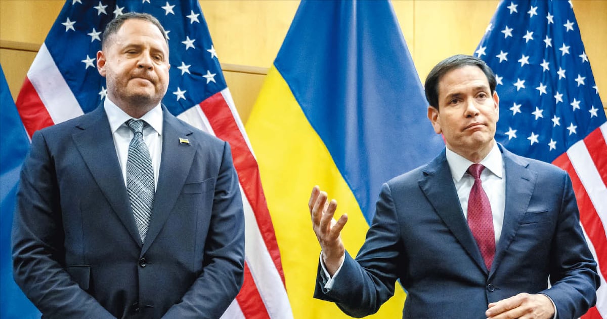 “우크라, 美 제시 평화안 동의… ‘러에 돈바스 전체 양도’ 조항은 빠져”