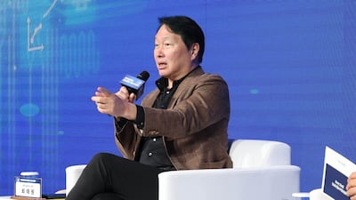 최태원 대한상공회의소 회장(가운데)이 17일 제주 신라호텔에서 열린 AI 대담에서 발언하고 있다. /대한상의 제공