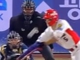 아시안게임 앞둔 KIA 김도영, NC전서 코 뼈 골절...기습 번트 시도하다 타구에 맞아