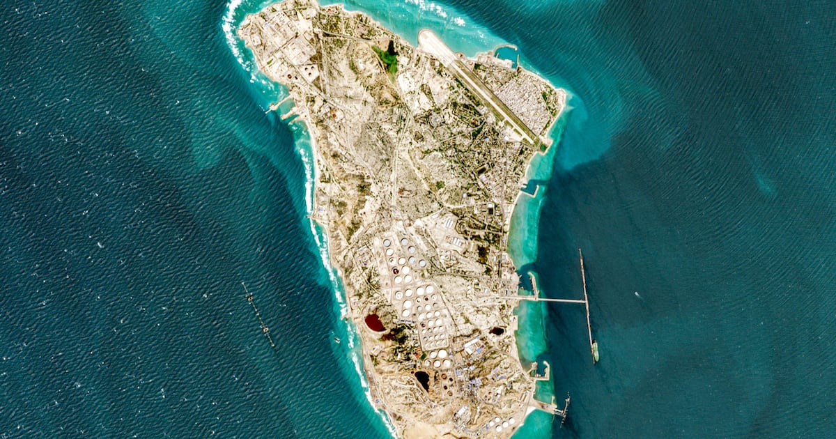 이란 하르그섬 공격받아서 기름값 난리 날 것 같은데?