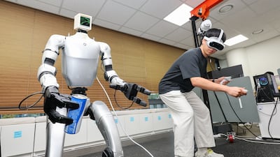 Chinese Bodies, American Brains: South Korea's Humanoid Hurdles