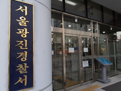 졸음운전 택시가 인도 돌진... 40대 부부 덮쳐 남편 사망