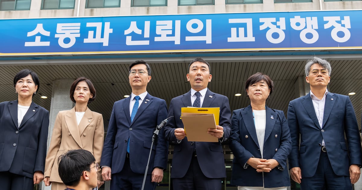 윤석열 속옷 바람으로 체포 저항? CCTV 깠다는데?