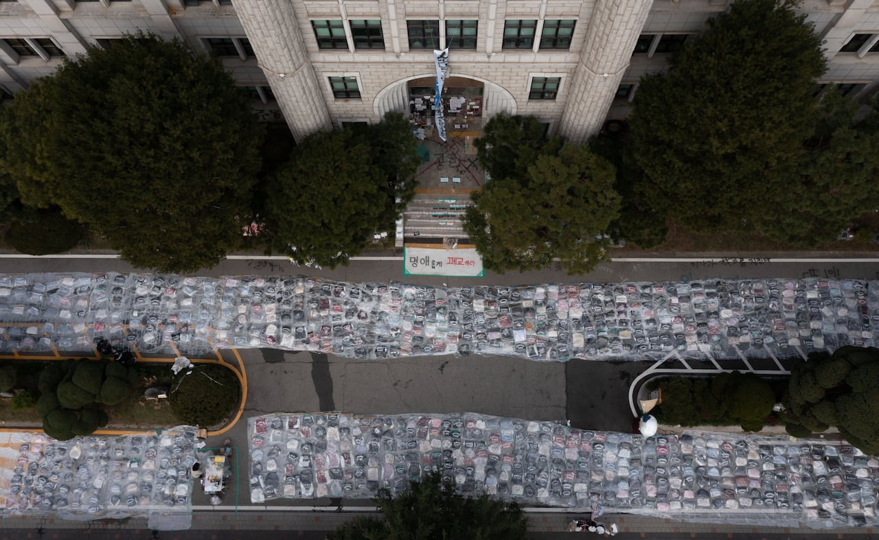 C컷] 공학 전환 반대 시위 중인 동덕여대 현재 상황은?